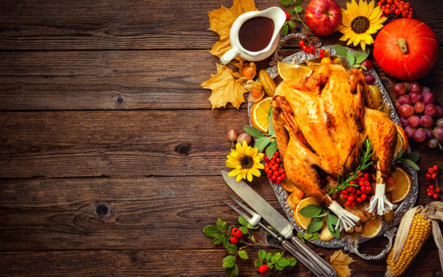 The Rudest Things You Can Do During Thanksgiving Dinner According To The Experts
