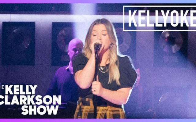 Kelly Clarkson Covers Foo Fighters Hit “Times Like These”