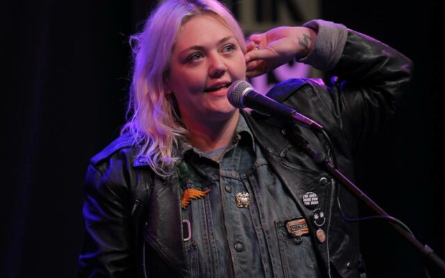 Elle King Talks “Fistfights,” “Throwing Elbows” And ‘Come Get Your Wife”